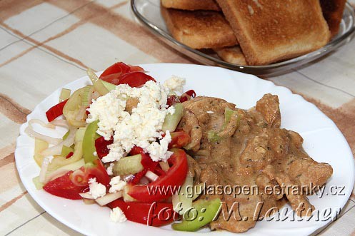 zeleninovy-salat-s-kurecim-masem-04.jpg